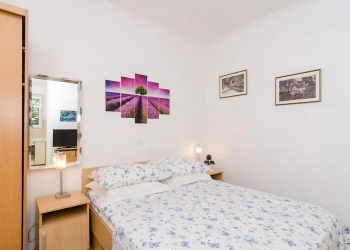 And Frane 杜布罗夫尼克