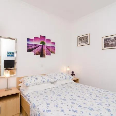 And Frane ドゥブロブニク